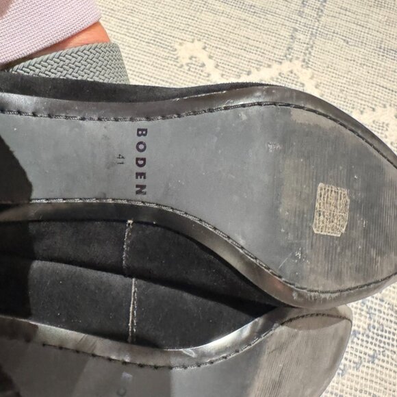 Boden black suede block heel Iris Snaffle Heeled Loafer - Picture 6 of 6